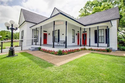 VINEYARD HOME HEALTH LLC. - Photo 1